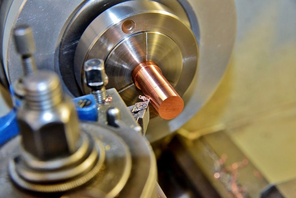 Comment fonctionne le nettoyage par ultrasons dans l'industrie ?